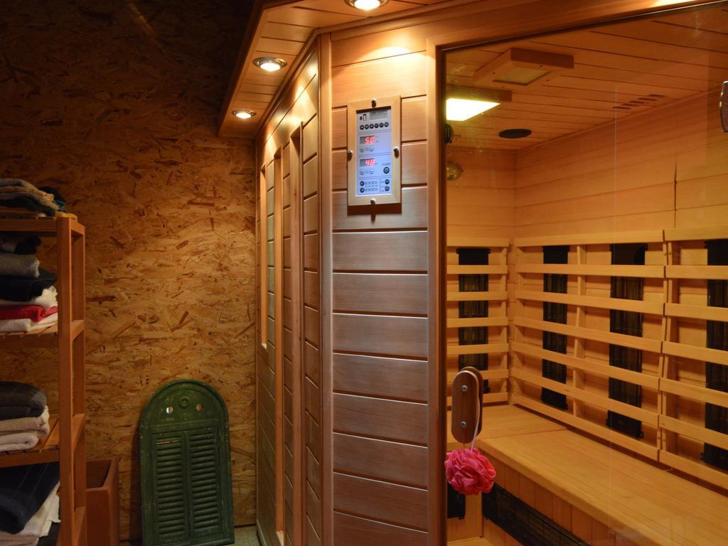 Cozy Holiday Home In Odeigne With Sauna Extérieur photo
